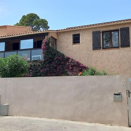 Appartement En Rez De Jardin Et Terrasse Ds Villa イエール エクステリア 写真