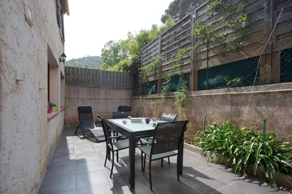 Appartement En Rez De Jardin Et Terrasse Ds Villa イエール エクステリア 写真