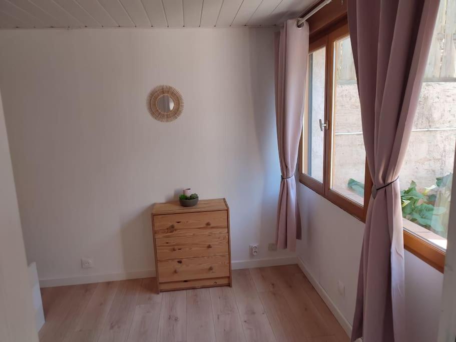 Appartement En Rez De Jardin Et Terrasse Ds Villa イエール エクステリア 写真